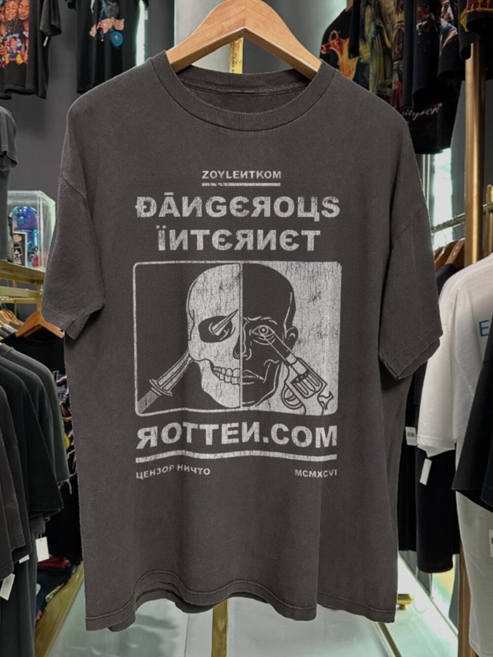 90s Rotten Dot Com Dangerous Internet Rare  Black T-Shirt